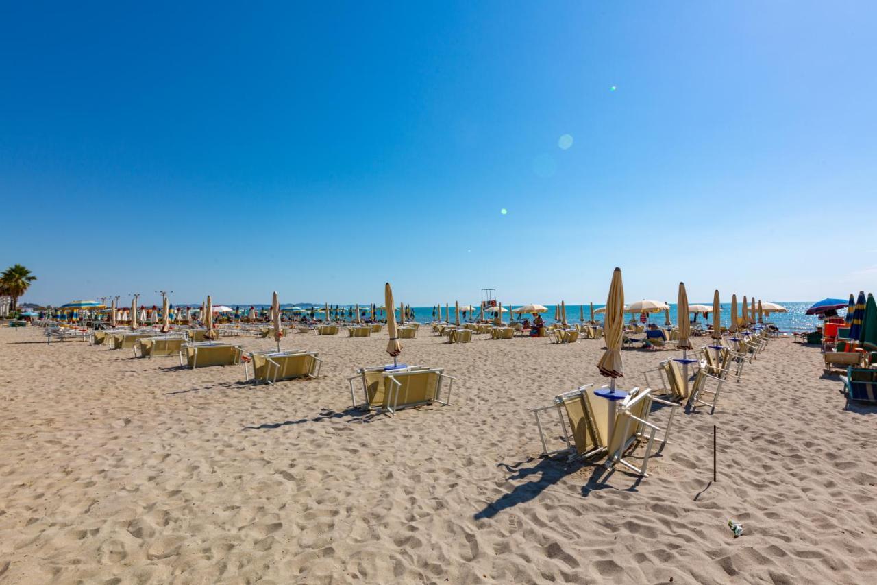 Ponari S Hotel Kryemëdhej Buitenkant foto
