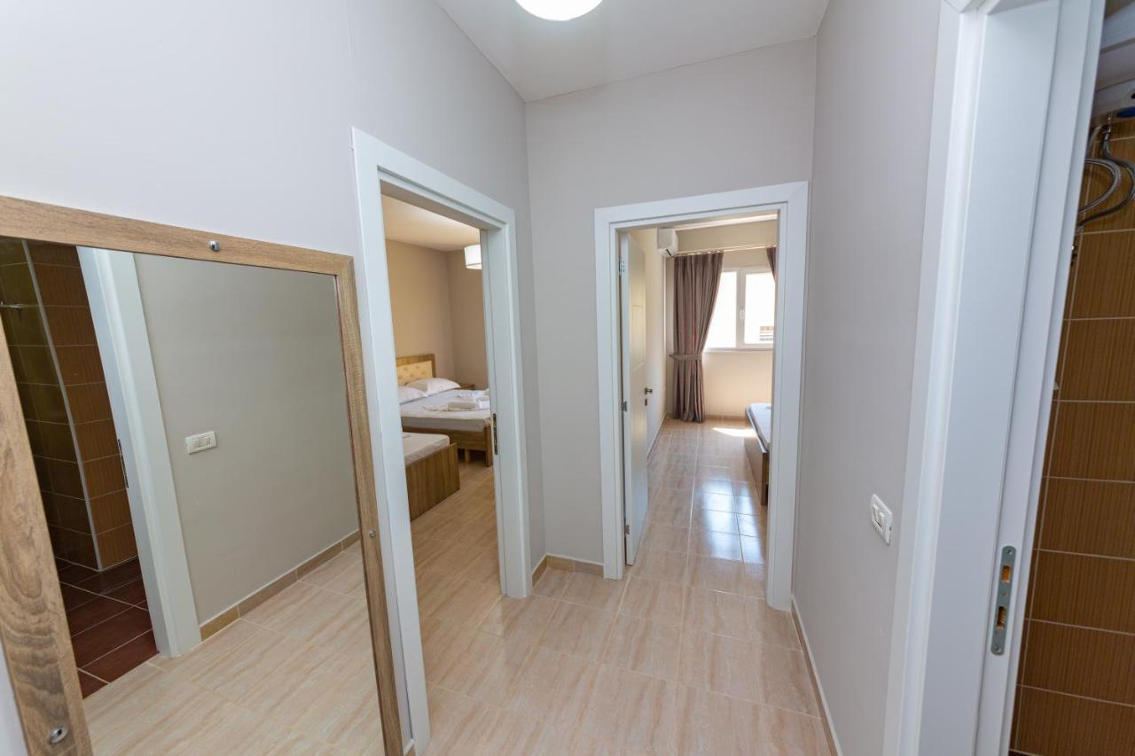 Ponari S Hotel Kryemëdhej Buitenkant foto