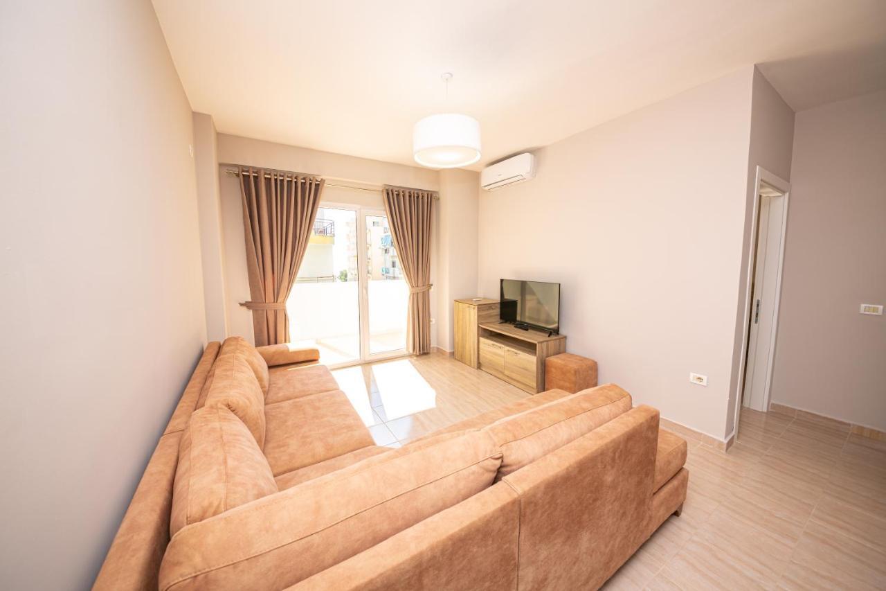 Ponari S Hotel Kryemëdhej Buitenkant foto