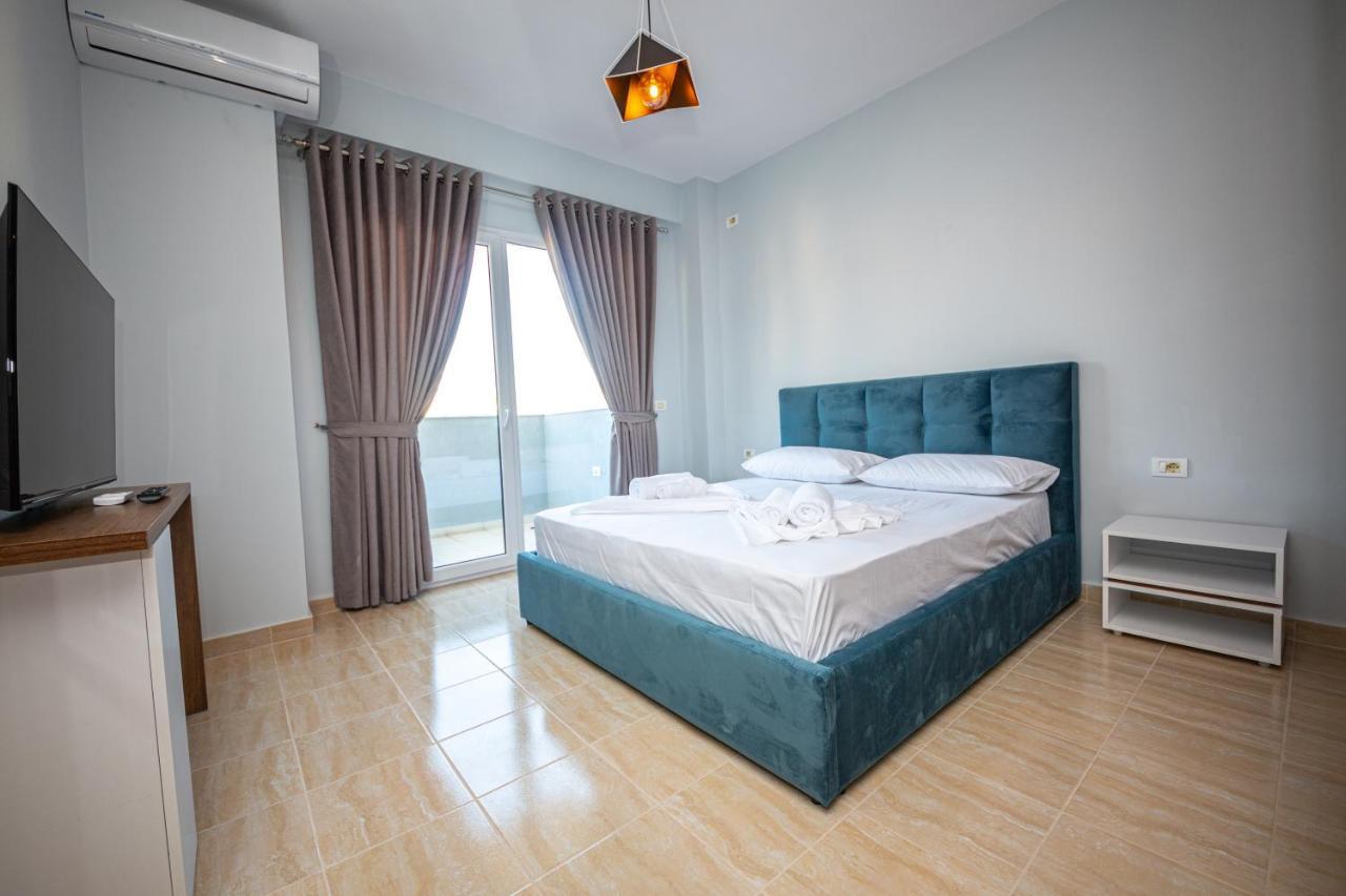 Ponari S Hotel Kryemëdhej Buitenkant foto