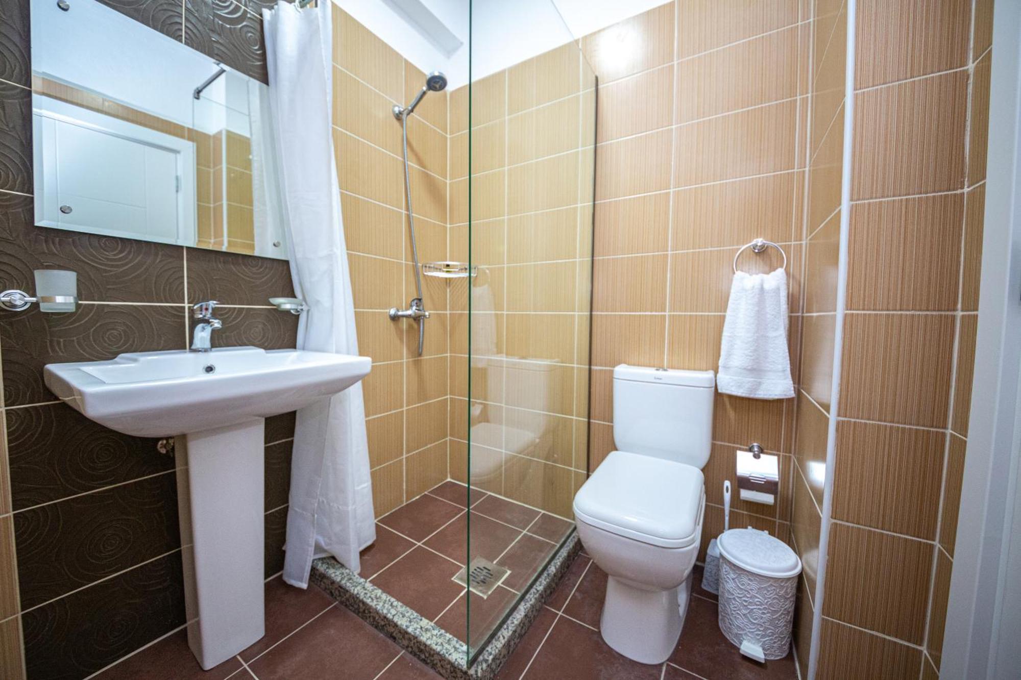 Ponari S Hotel Kryemëdhej Kamer foto